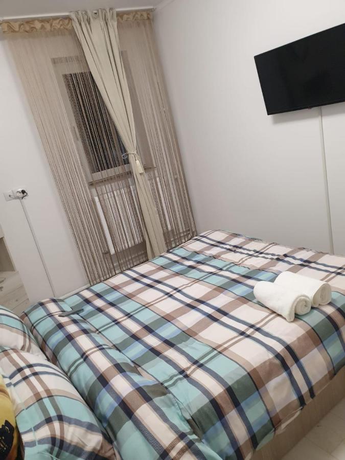 Lucky Apartment Питешти Экстерьер фото